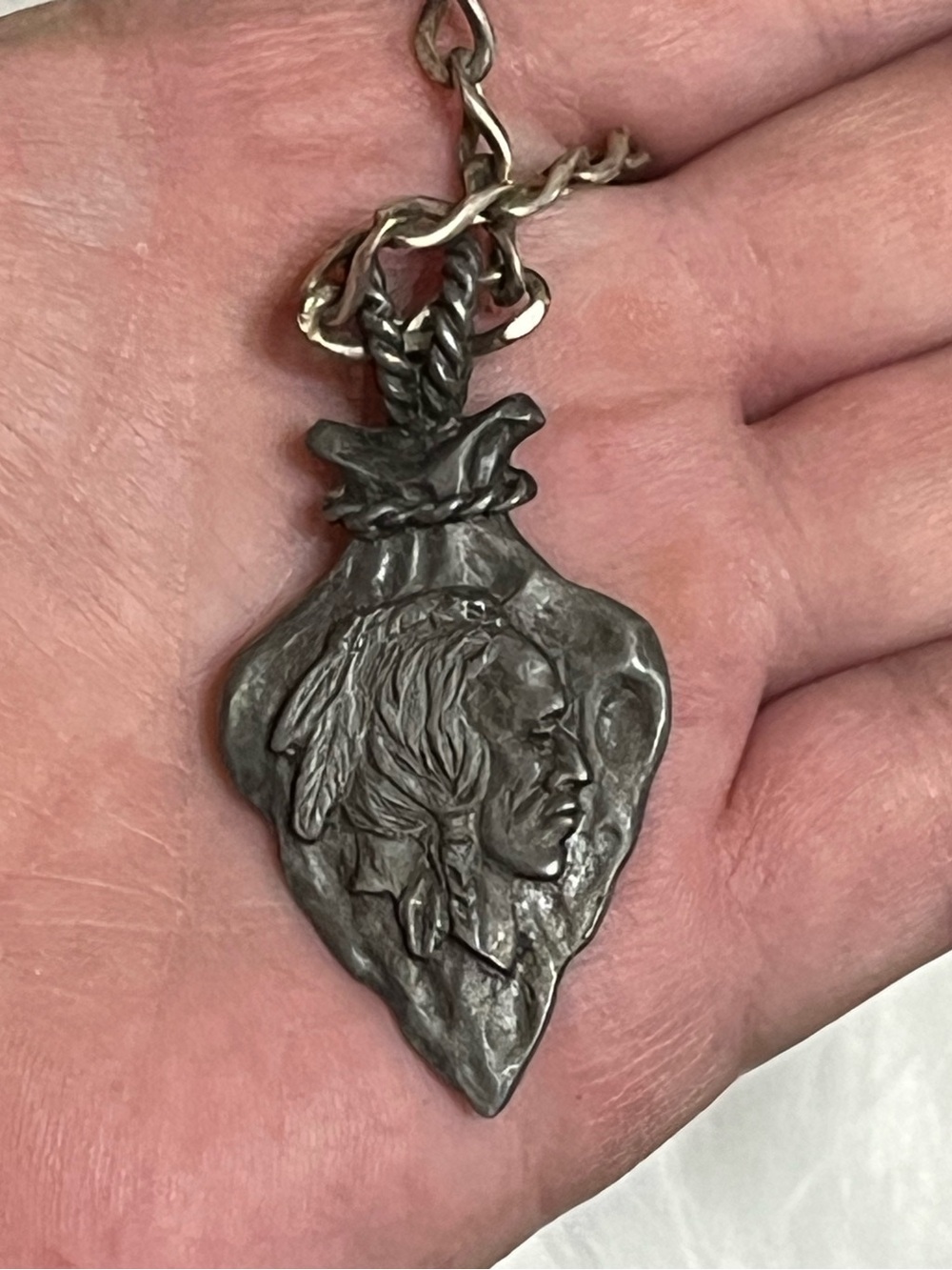 Vintage Arrow Head Chief Necklace - Picture 6 of 10